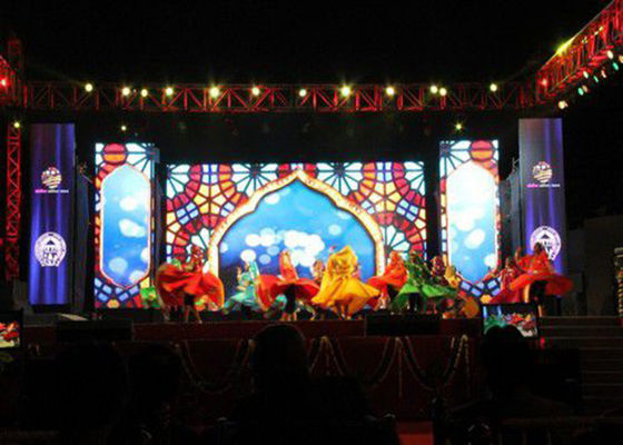 Parede impermeável interna do vídeo da propaganda da exposição de diodo emissor de luz da cor completa da cortina P4 de SMD