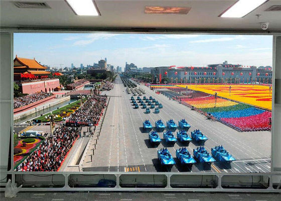 A exposição de diodo emissor de luz pequena de poupança de energia do passo do pixel fixada na parede com 3840 hertz refresca